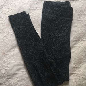 ❌❌SOLD!!❌❌Aerie floral print leggings